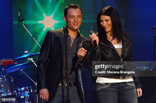 Tiziano Ferro and Laura Pausini appear on "Cd live" tv show on March 21, 2007 in Milan, Italy.