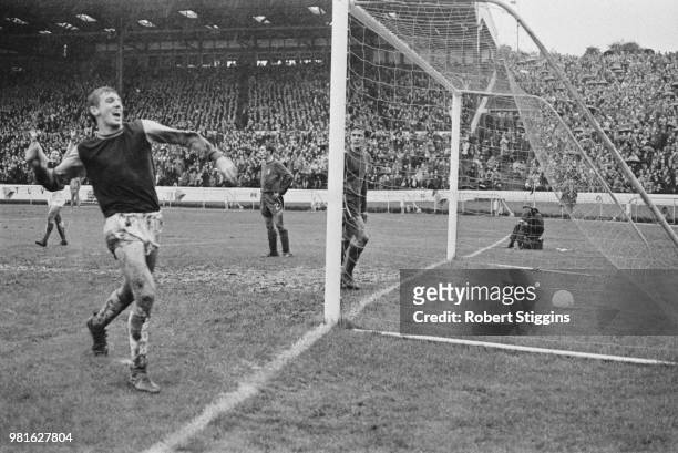 Chelsea v West Ham United: English soccer player Martin Peters of West Ham United FC scores first goal of the match at Stamford Bridge, London, UK,...