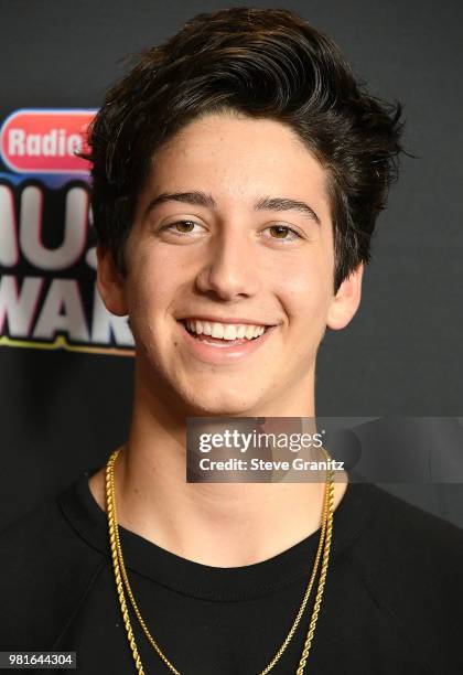 Algunas fotos del elenco de - Milo Manheim Latinoamérica