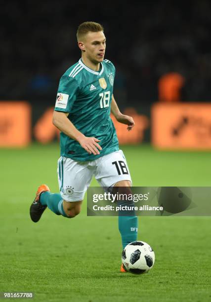 March 2018, Germany, Berlin, Olympia Stadium: Soccer, Friendly International match, Germany vs Brazil: Joshua Kimmich controls the ball. Photo:...