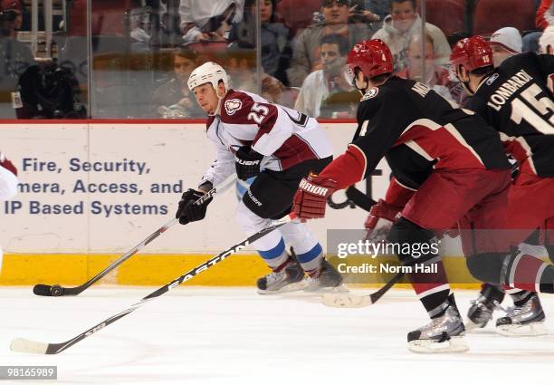 Chris Stewart of the Colorado Avalanche looks to pass the puck against the Phoenix Coyotes on March 27, 2010 at Jobing.com Arena in Glendale, Arizona.