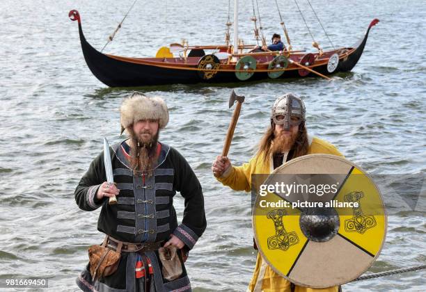 Viking Math Men Man In Viking Costume Photos and Premium High Res Pictures - Getty Images