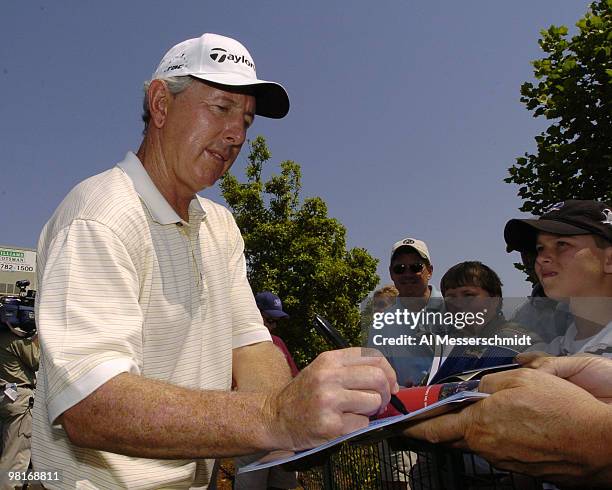 Hale Irwin signs an autograph after the second round of the Liberty Mutual Legends of Golf tournament, Saturday, April 24, 2004 in Savannah, Georgia.