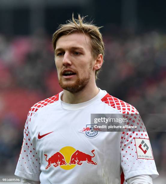 March 2018, Germany, Hannover: soccer, Bundesliga, Hannover 96 vs RB Leipzig in the HDI Arena. Leipzig's Emil Forsberg in action. Photo: Peter...