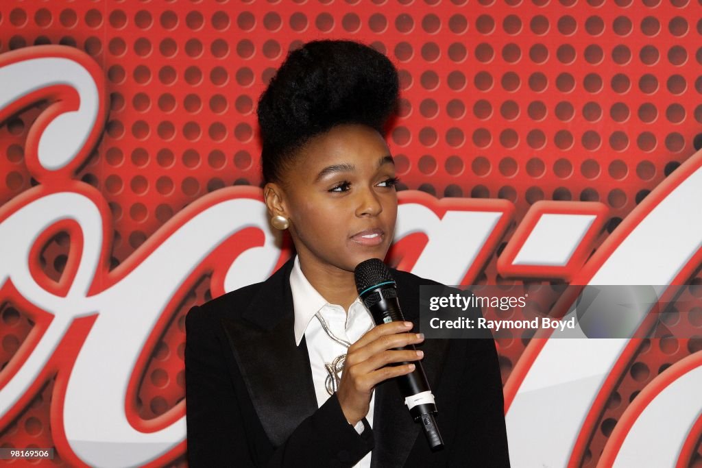 Janelle Monae In Chicago