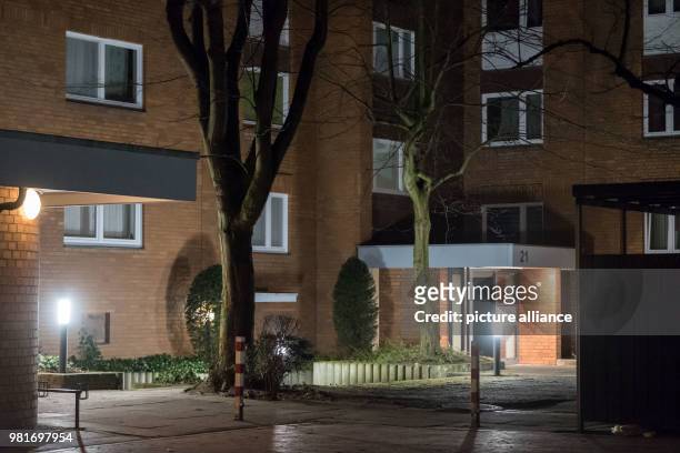 April 2018, Germany, Hannover: View of the entrance to an apartment house in the district Gross-Buchholz, where two dead people were found. Those...