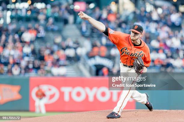 Pitcher Stratton Chris Stratton Photos and Premium High Res Pictures - Getty Images