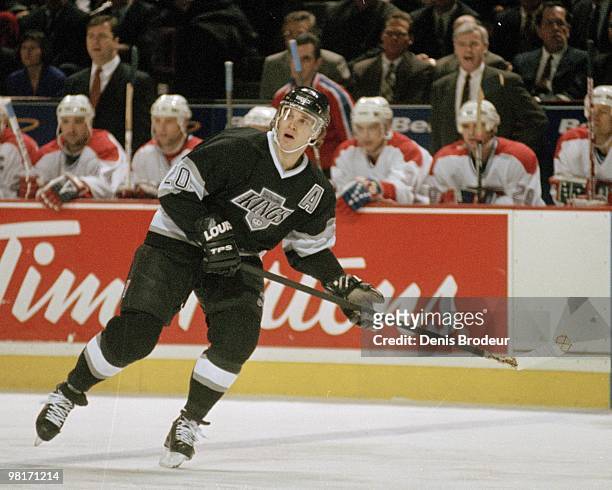 Los angeles kings luc robitaille hi-res stock photography and