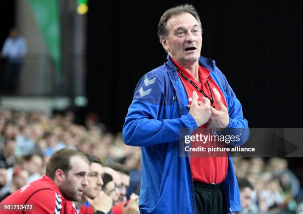 April 2018, Germany, Leipzig: International handball match Germany vs Serbia at the Arena Leipzig. Serbia's coach Ljubomir Obradovic reacts. Photo:...