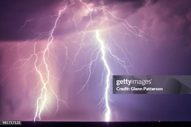 sky on fire - forked lightning stock pictures, royalty-free photos & images