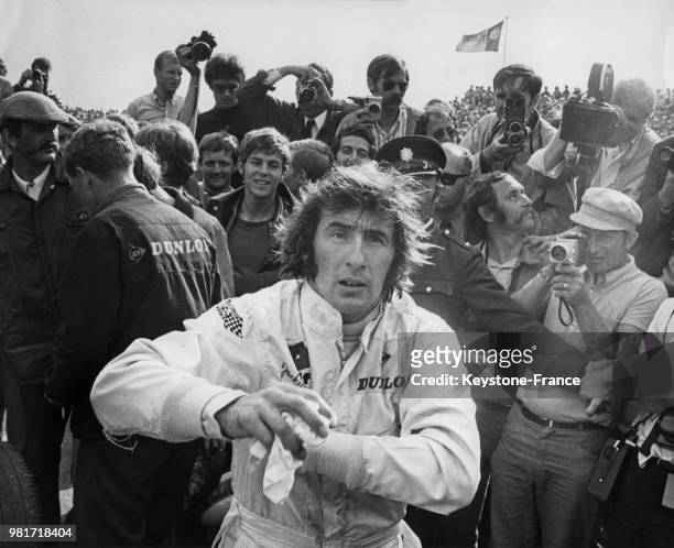 Jackie Stewart, sur Matra-Ford, remporte le grand prix automobile des Pays-Bas sur le circuit de Zandvoort aux Pays-Bas, le 21 juin 1969.