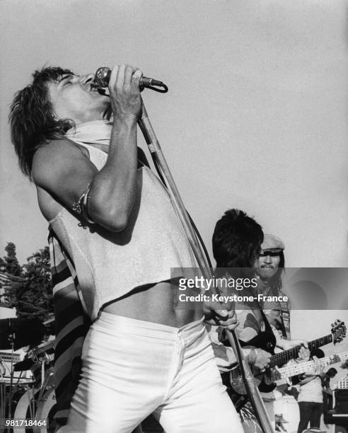 Rod Stewart en concert en Angleterre au Royaume-Uni.