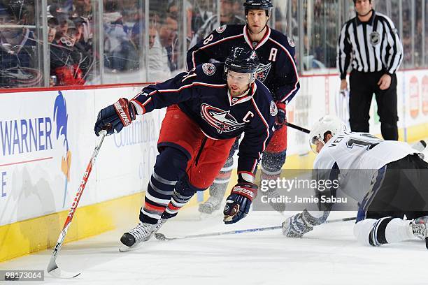 Forward Rick Nash of the Columbus Blue Jackets skates with the puck against the Tampa Bay Lightening on March 30, 2010 at Nationwide Arena in...