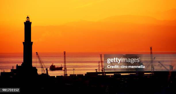 lanterna, genova - lanterna stockfoto's en -beelden