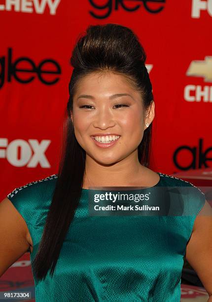 Actress Jenna Ushkowitz attends the "Glee" Los Angeles Premiere Screening And Post Party at the Willow School on September 8, 2009 in Culver City,...