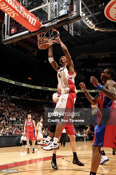 Chris Bosh of the Toronto Raptors throws down the two-handed jam during a game against the Los Angeles Clippers on March 31, 2010 at the Air Canada...