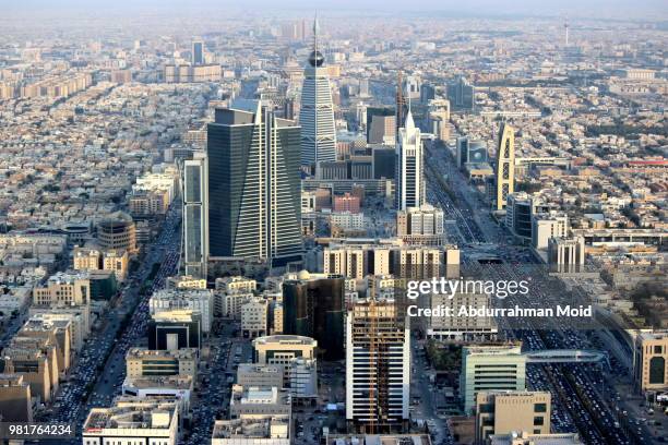 elevated view of modern city center, riyadh, saudi arabia - saudi arabia imagens e fotografias de stock