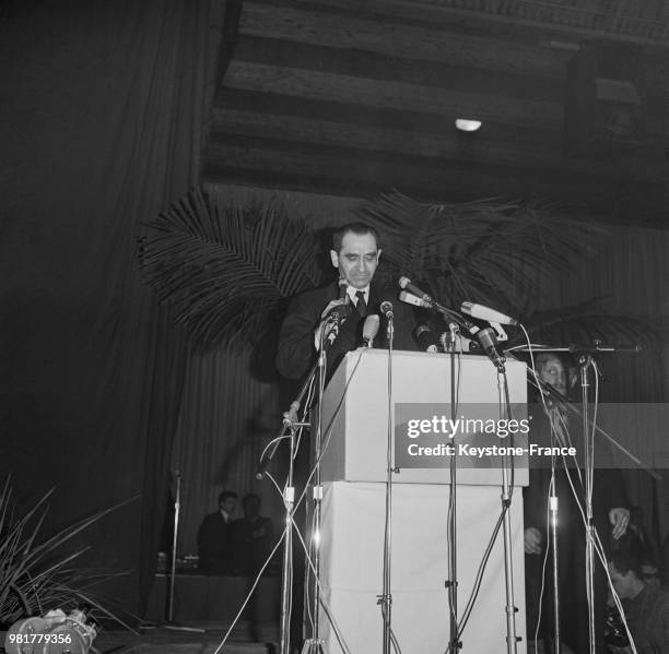 Discours de Pierre Mendès France lors de son débat avec Georges Pompidou, dans le cadre de la campagne des élections législatives françaises de 1967,...