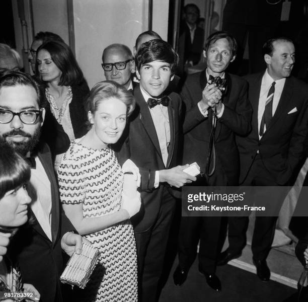 Francis Ford Coppola, Elizabeth Hartman et Tony Bill venus présenter le film 'Big boy' au festival international du film à Cannes en France, le 5 mai...