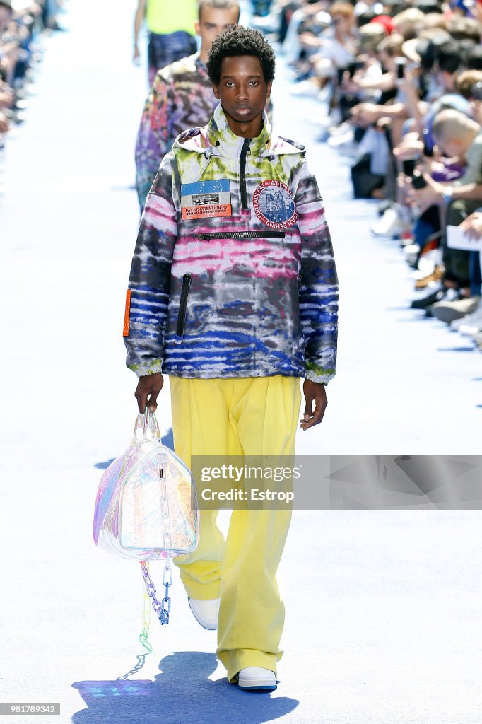 Louis Vuitton: Runway - Paris Fashion Week - Menswear Spring/Summer 2019