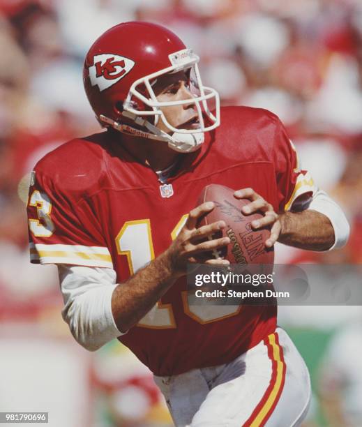 Steve Bono, Quarterback for the Kansas City Chiefs during the American Football Conference West game against the Denver Broncos on 22 September 1996...