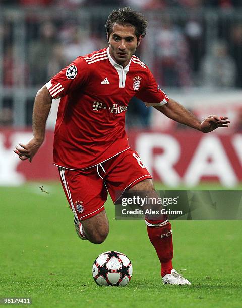 Hamit Altintop of Muenchen runs with the ball during the UEFA Champions League quarter final first leg match between Bayern Muenchen and Manchester...
