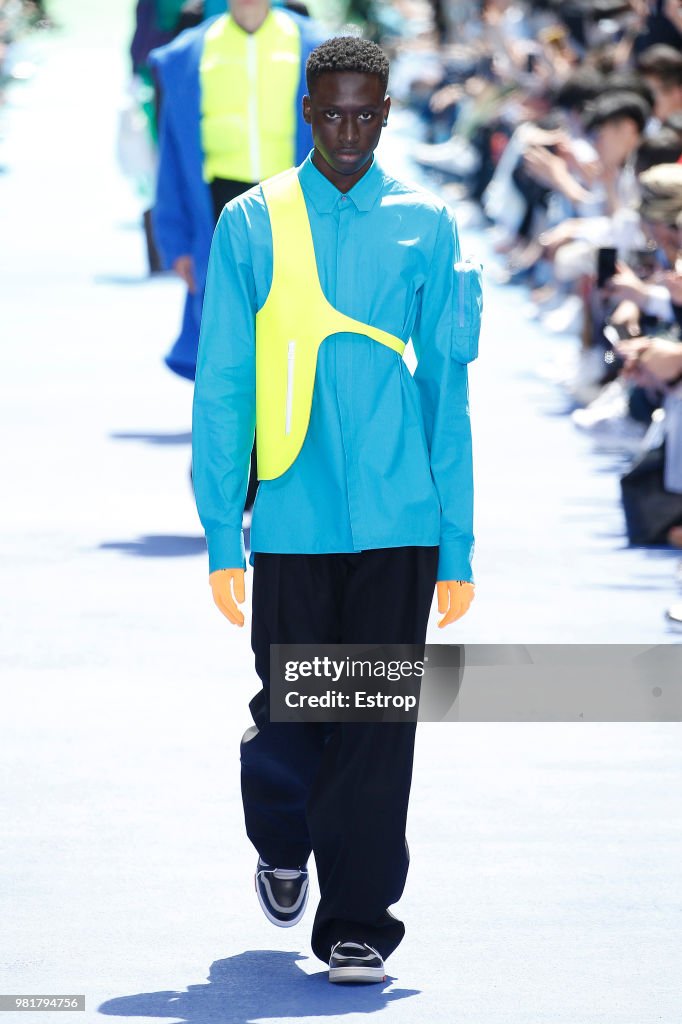 Louis Vuitton: Runway - Paris Fashion Week - Menswear Spring/Summer 2019