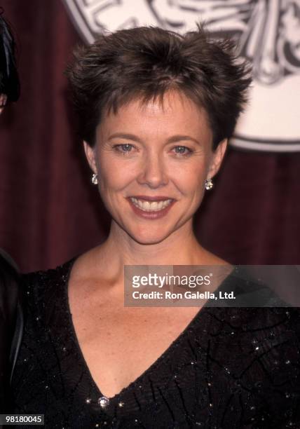 Actress Annette Bening attends the 52nd Annual Tony Awards on June 7, 1998 at Radio City Music Hall in New York City.