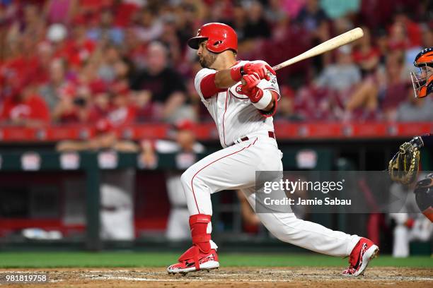 Eugenio Suarez of the Cincinnati Reds bats against the Detroit Tigers at Great American Ball Park on June 19, 2018 in Cincinnati, Ohio.