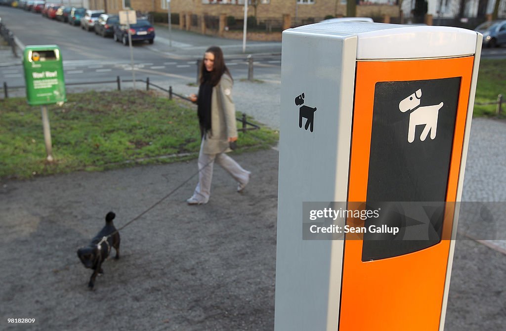 City Provides Dog Owners With Toilet Baggies