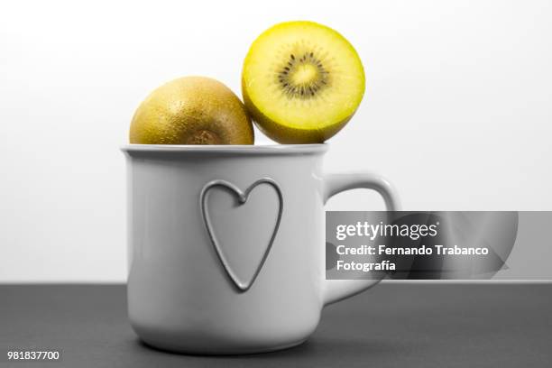 love the fruit - fernando trabanco fotografías e imágenes de stock