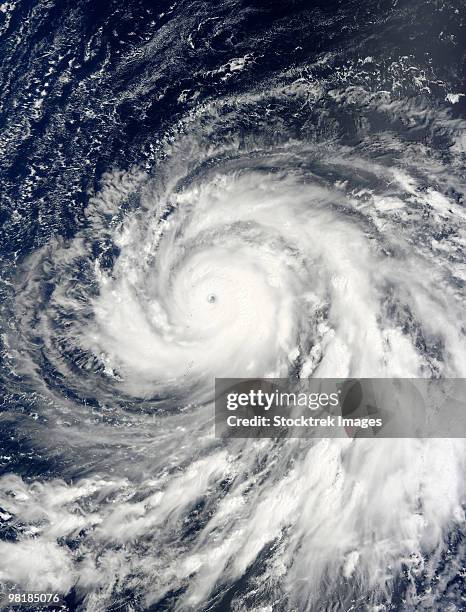 super typhoon choi-wan over the mariana islands. - tyfoon stockfoto's en -beelden