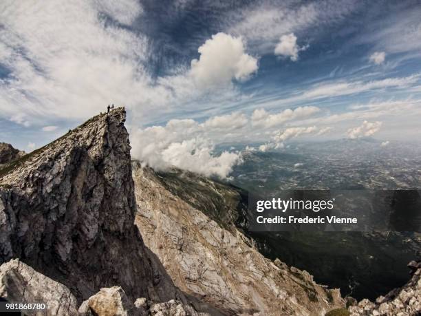 punta  terazza monte camicia gran sasso italia monte camicia gran sasso italia monte camicia gran sa - camicia stockfoto's en -beelden