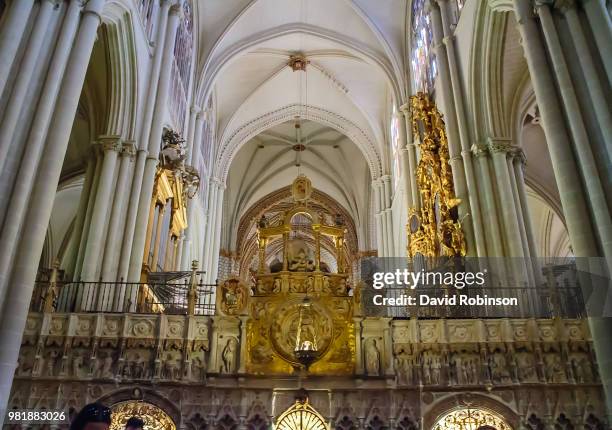 toledo cathedral - toledo cathedral stock pictures, royalty-free photos & images