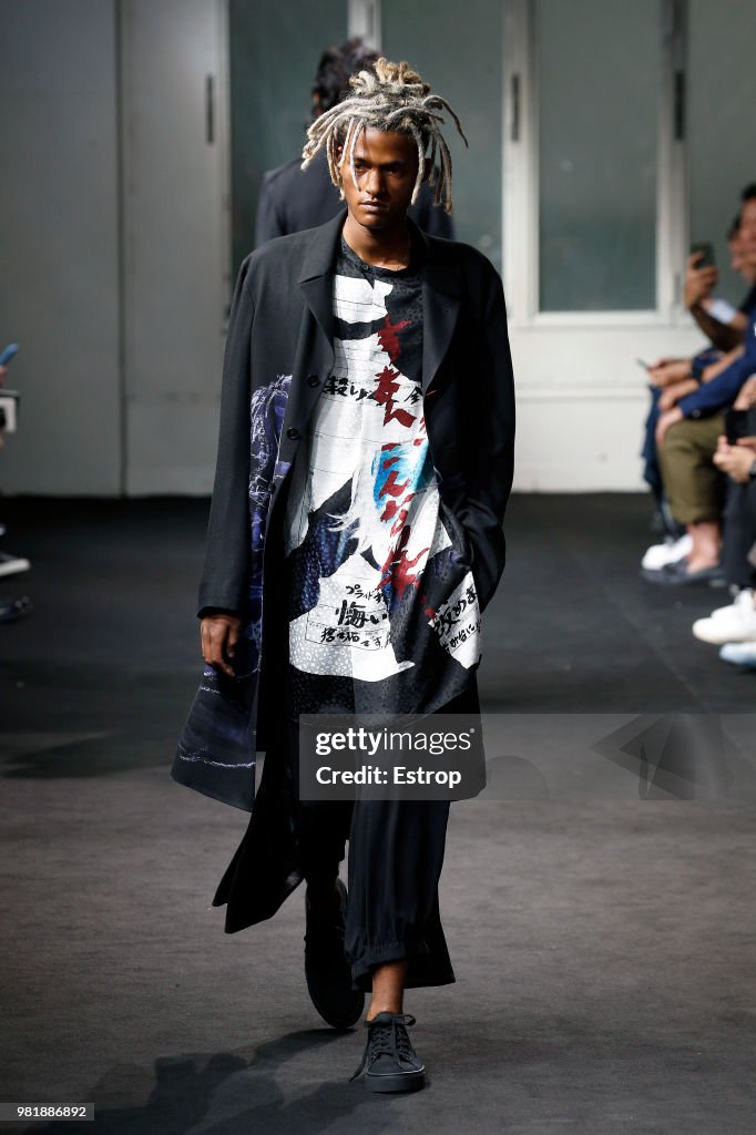 Yohji Yamamoto: Runway - Paris Fashion Week - Menswear Spring/Summer 2019