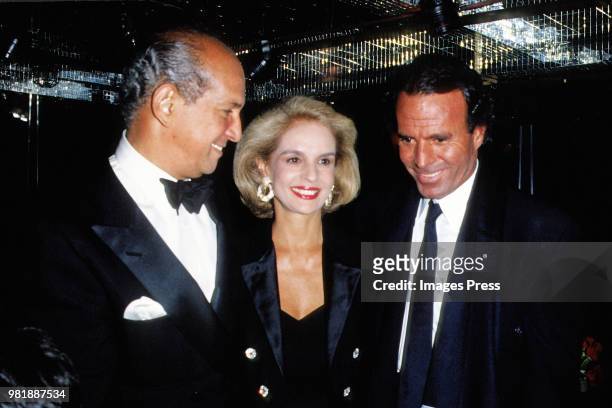 Oscar de la Renta, CarolineaHerrera and Julio Iglesias circa 1988 in New York.