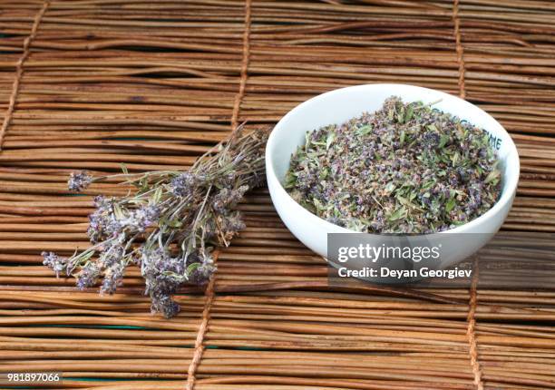dried thyme - dried thyme stock pictures, royalty-free photos & images