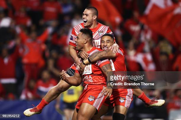 Junior Tatola of Tonga celebrates with team mates after scoring a try during the 2018 Pacific Test Invitational match between Tonga and Samoa at...