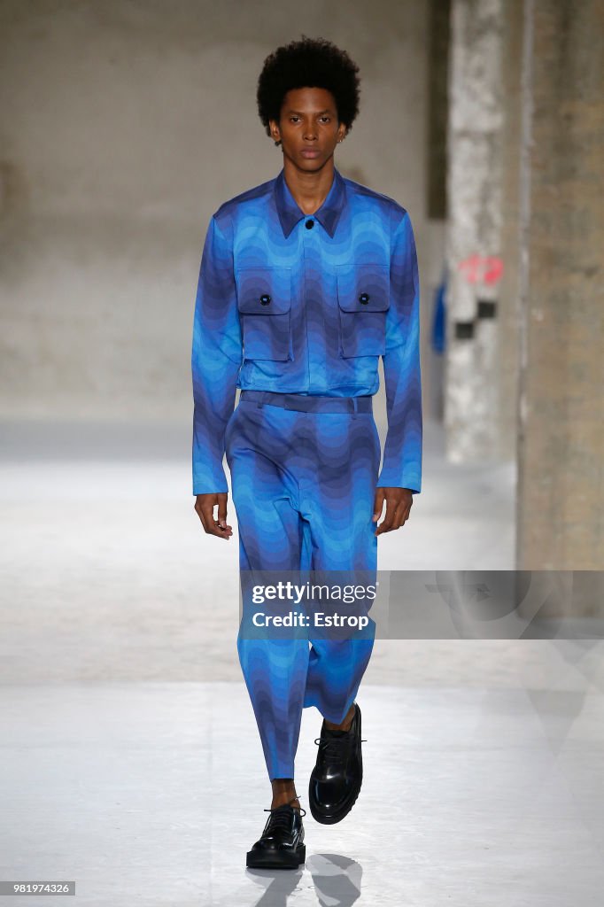 Dries Van Noten: Runway - Paris Fashion Week - Menswear Spring/Summer 2019