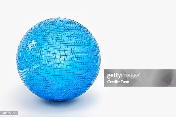 blue disco ball - disco ball foto e immagini stock