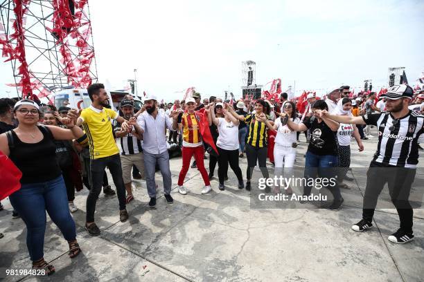 Halay High Resolution 188 Halay Stock Photos, High-Res Pictures, and Images - Getty Images