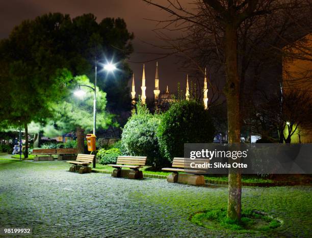 mehmet akif ersoy park at night with blue mosque - public park at night stock pictures, royalty-free photos & images