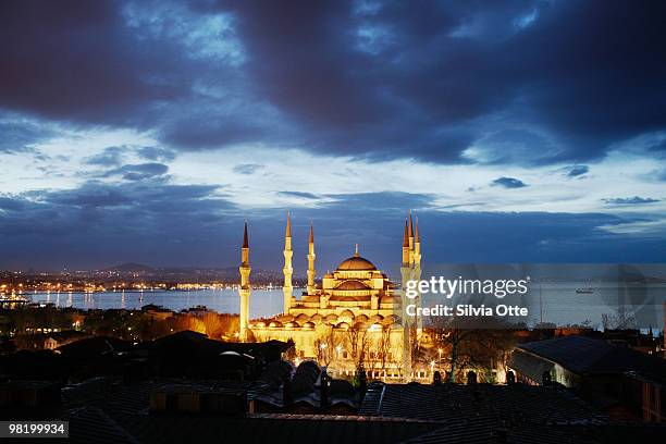 sultanahmet mosque (blue mosque) at dawn - silvia otte stock pictures, royalty-free photos & images