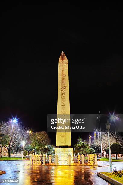 obelisk on the hippodrome, night - silvia otte stock pictures, royalty-free photos & images