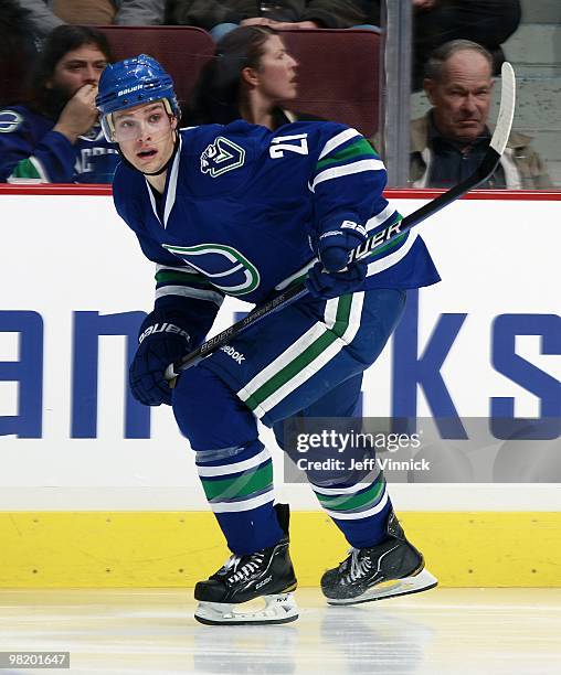 Mason Raymond of the Vancouver Canucks skates up ice during the game against the Ottawa Senators at General Motors Place on March 13, 2010 in...