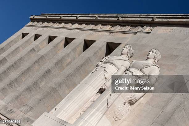 château-thierry,france - château stock pictures, royalty-free photos & images