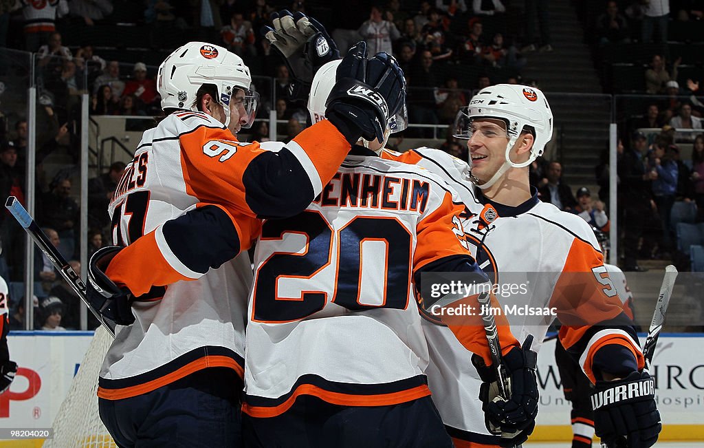 Philadelphia Flyers v New York Islanders