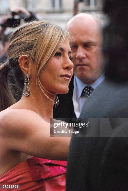 Actress Jennifer Aniston arrives to attend the premiere of the film 'Le chasseur de Primes' at Cinema Gaumont Marignan on March 28, 2010 in Paris,...