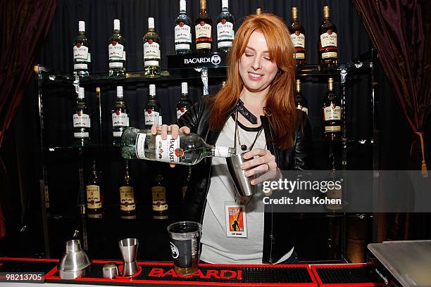 Actress Diane Neal attends the 25th Anniversary Rock & Roll Hall Of Fame Concerts Official Gift Lounge produced by On 3 Productions at Madison Square...