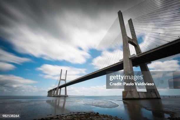 ponte vasco da gama - ponte vasco da gama stock-fotos und bilder